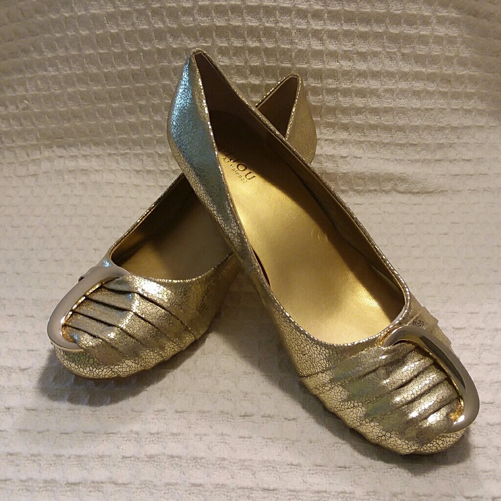 Bijou by AJ Valenci Gold Heels